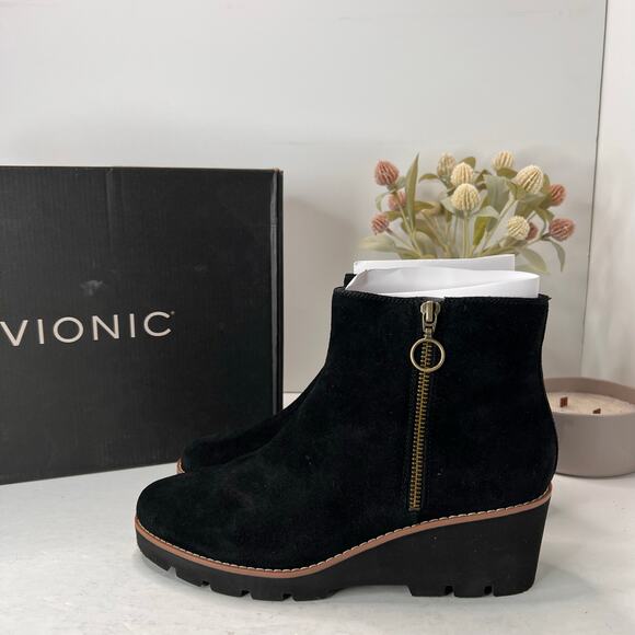Vionic Hazal Wedge Ankle Boots Zip Up Black Suede Arch Support Women 9.5 NWDFLAW - Picture 3 of 12